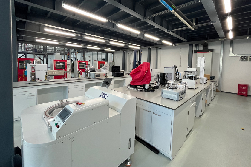 电缆多介质材料成型工艺开发平台